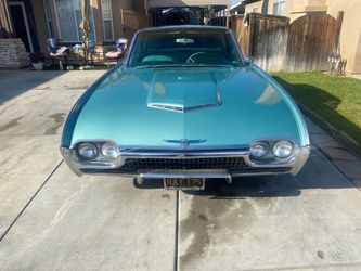1962 Ford Thunderbird