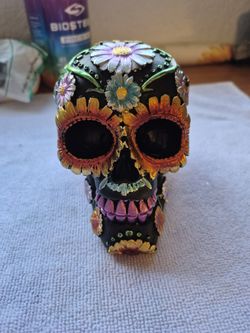Floral Skull Resin 