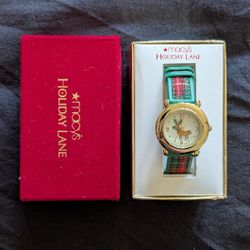 Macy's Holiday Lane Reindeer Wristwatch Quartz Green Red Band Gold Case Box