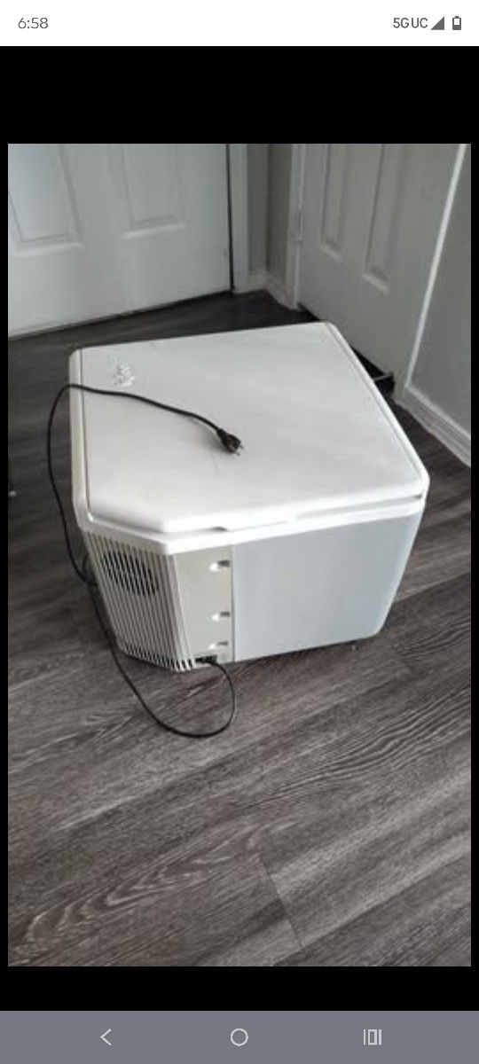 IGLOO Electric Cooler