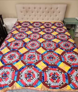 Vintage Spider Web Scrappy String Y2K Contemporary Patchwork Quilt