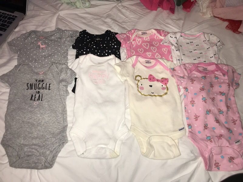 Newborn 0-3 months onesies