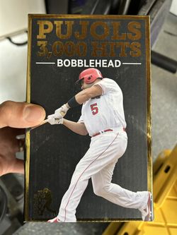 Albert Pujols Bobblehead 3,000 Hits, $25