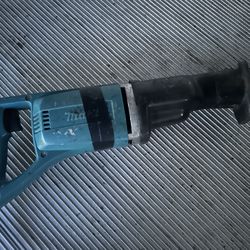 Makita Recipro Saw  Corded 