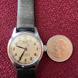 Vintage DRIVA GENEVE Military Wind Up Swiss Made Men Watch.