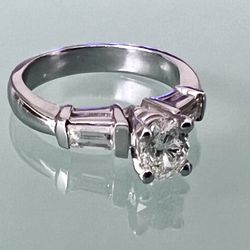 💎 Platinum Three Diamond Engagement Ring “Exquisite”