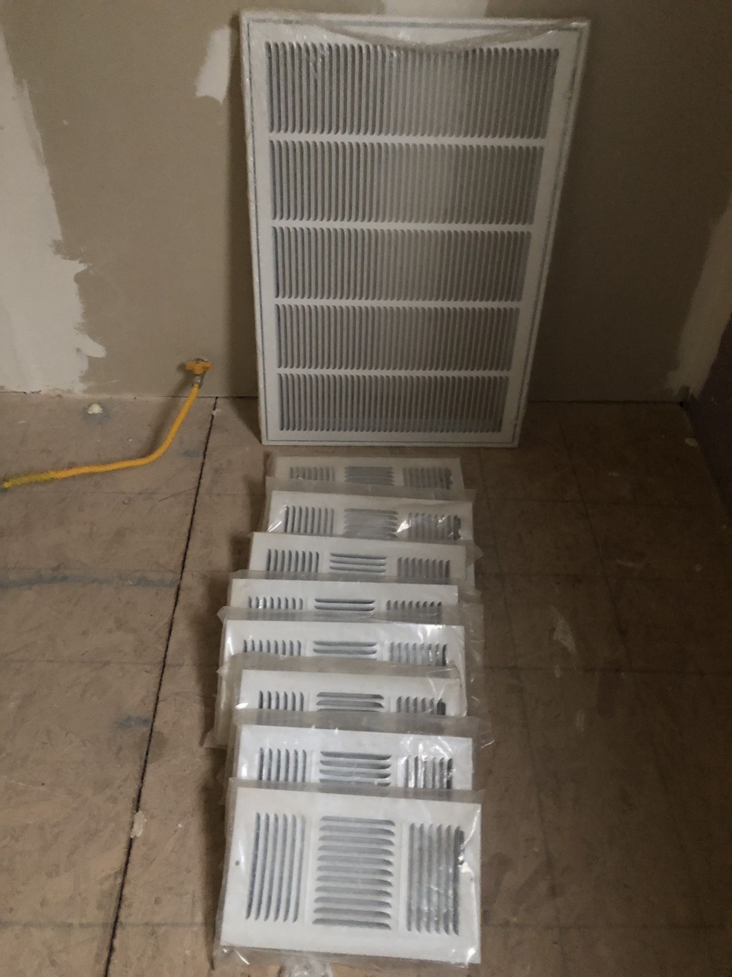 Brand new vents and thermostat $60.00