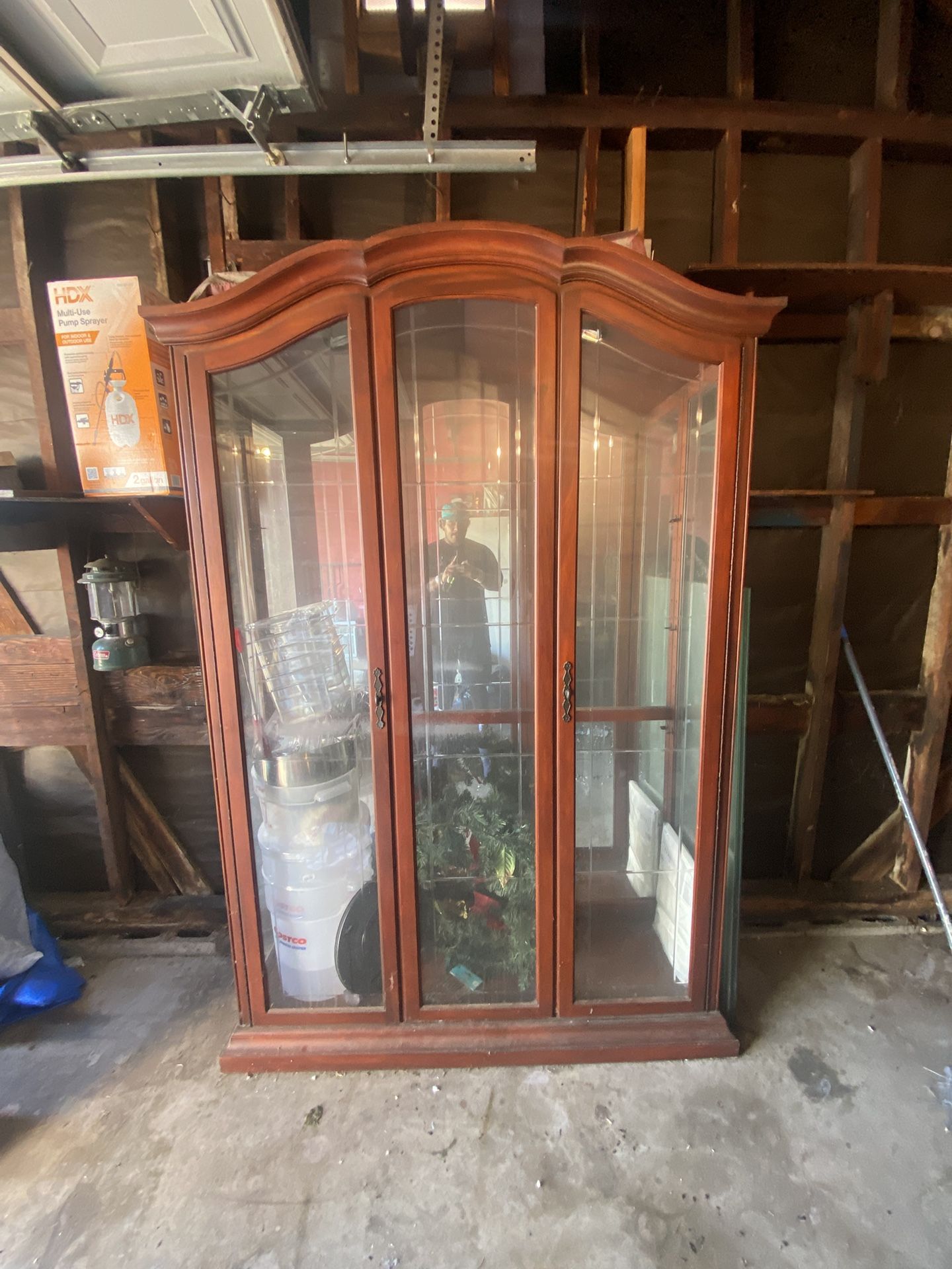 Beautiful Display/China/Curio Glass Cabinet 