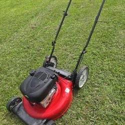 Yard Machine 21" REGULAR PUSH Lawn Mower 