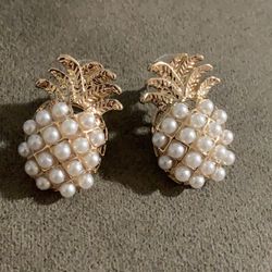Pineapple Earrings With Little Pearls So Cute New In Bag 