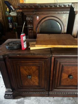 Large Wood entertainment Stand