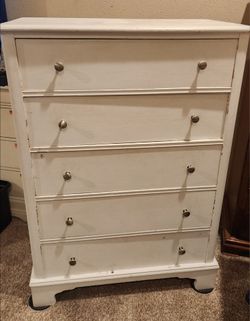 Vintage Monterey 5 drawer chest