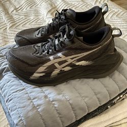ASICS Superblast 2