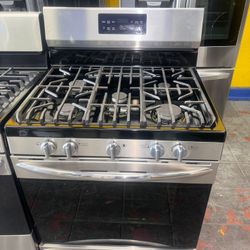 Frigidaire Stove