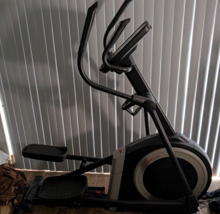 ProForm Carbon EL Elliptical
