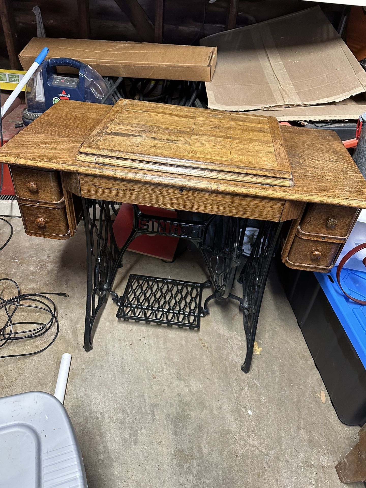 Singer Sewing Machine Stand (no sewing machine)
