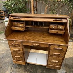 Desk In Good Condition 