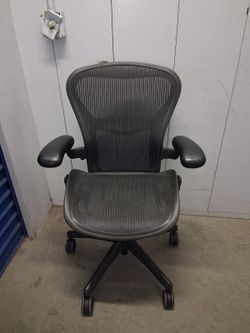 Herman miller aeron size B Ergonomic task chair