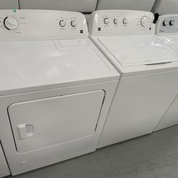 New Kenmore Top Loading Washer With Agitator And Gas Dryer Set 
