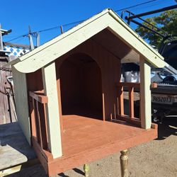 Dog House 