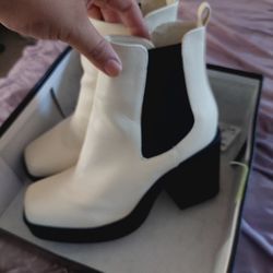 MIA White Boots Size 8