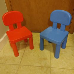 Kid's Table Chairs