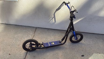 Blue kids mongoose scooter