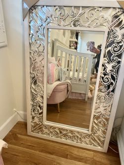 Beautiful Decorative Mirror