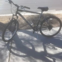 Specialized Hardrock 26in Mountain Bike