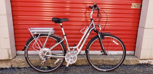 Electric hybrid bike. Trek 7200 for Sale in Wheeling IL OfferUp