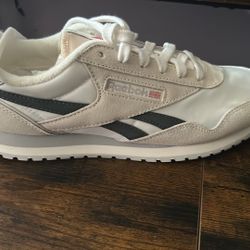 Reebok Size 10 In Woman