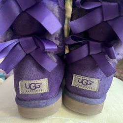 Purple Uggs Size 6