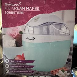 Ice Cream Maker 