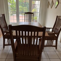 Antique Dinning Table Set 