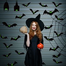 👻 20 Pcs Halloween Magnets Black Bats with Glow in the Dark Eyes Luminous Stickers