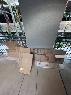 12 Moving Boxes – 5 Medium + 7 Small Home Depot Boxes