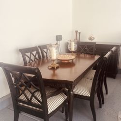 Table And Six Chairs Excellent Condition $850