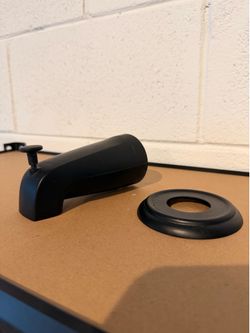 Matte Black Tub Spout w/ Diverter