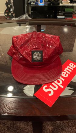 Supreme collab Stone Island hat