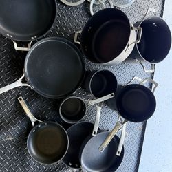 COOKWARE - CALPHALON SIGNATURE 