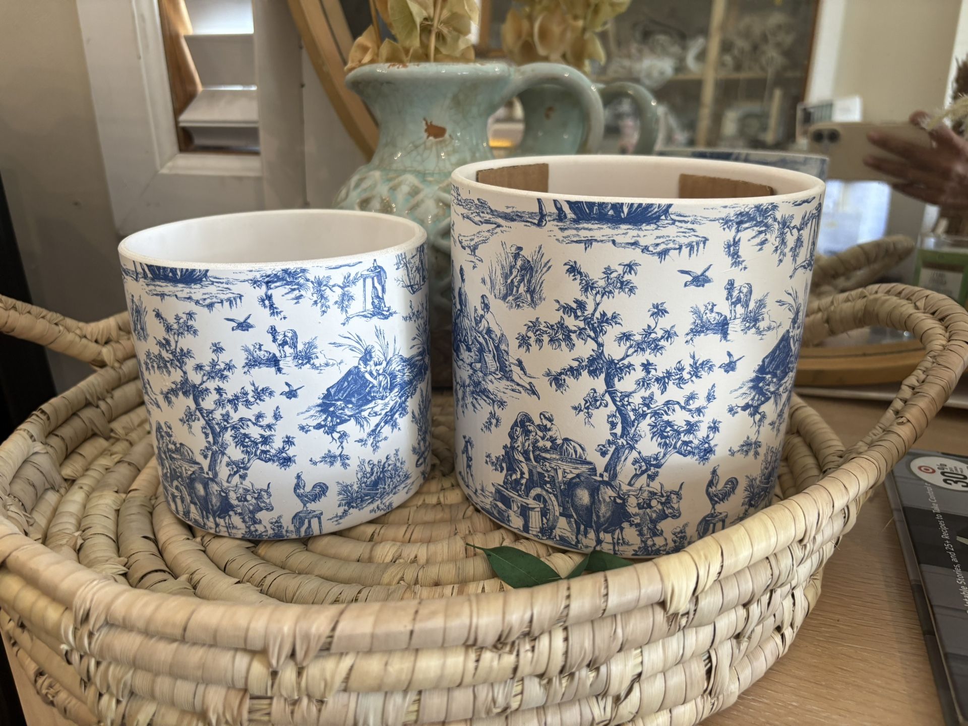 Ceramic Round Pot with Abstract Asian Way of Living Design Body Set of Two