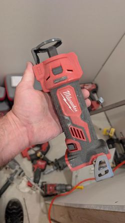 M18 Milwaukee drywall cutter