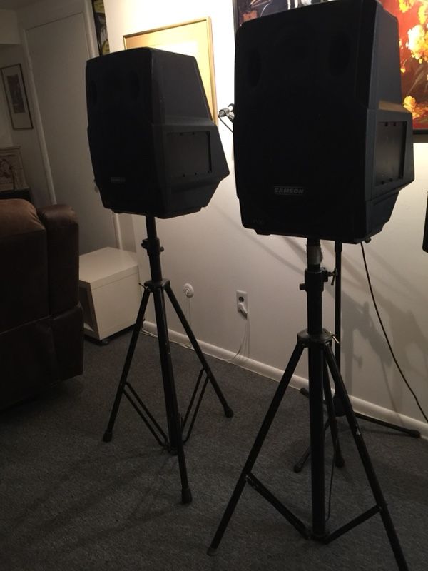 Samson Expedition Pro XP100 rechargeable speakers set with poles