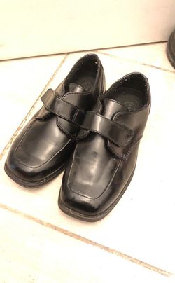 Boys dress shoes size 10