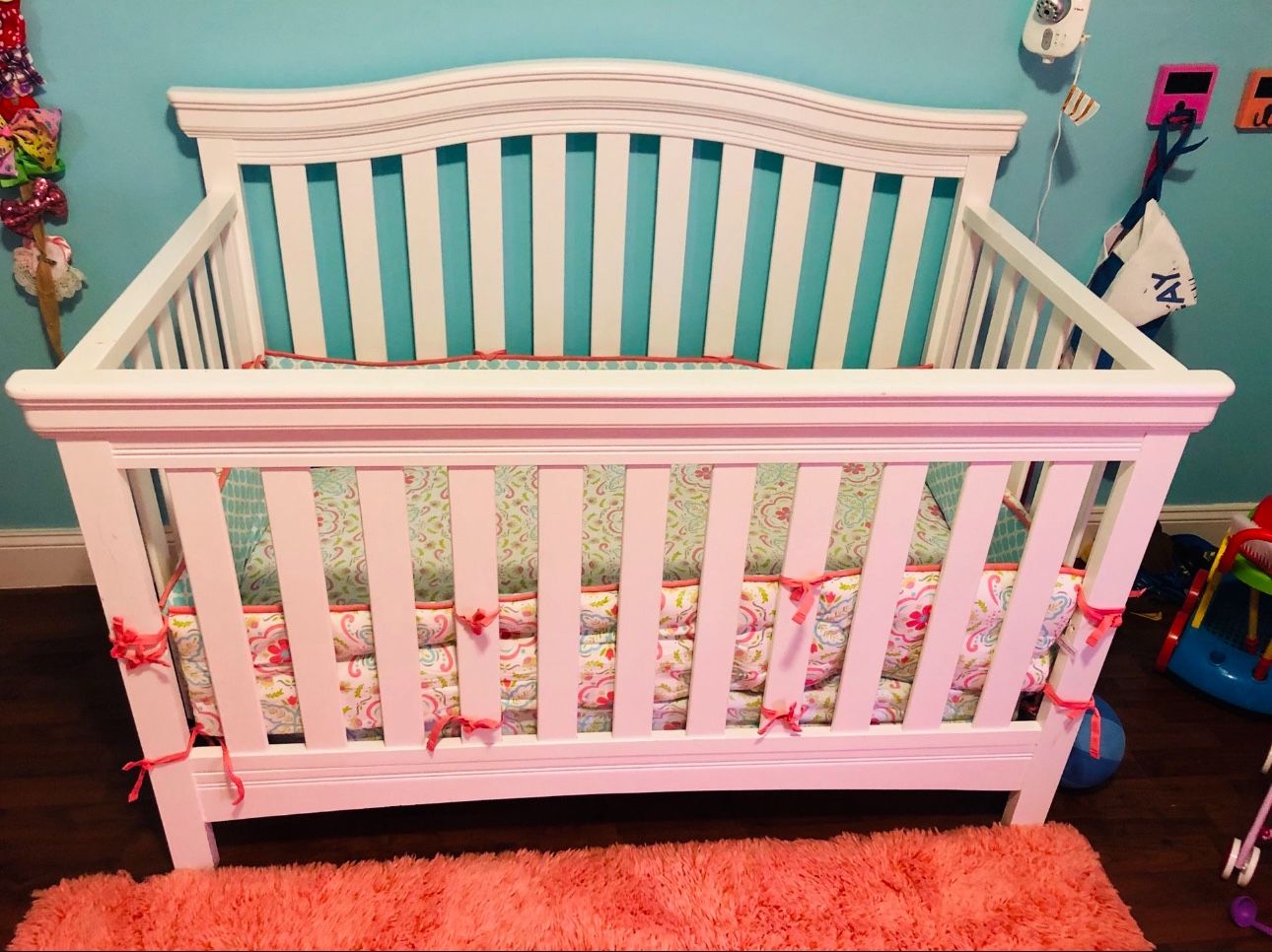 baby crib with mattress