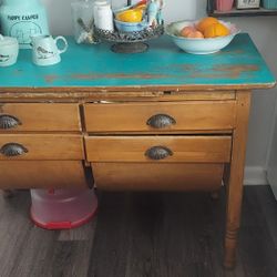 Antique Possum Belly Bakers Table