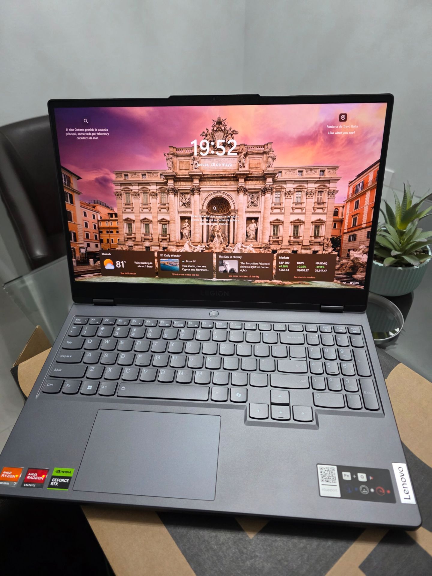 Gaming lapto lenovo legion 5 rtx 4060 like new