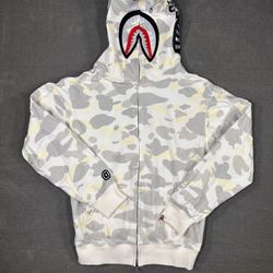 BAPE HOODIE SIZE M NEW