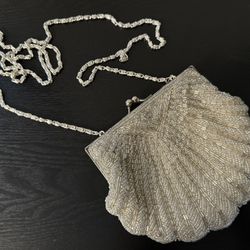 Vintage La Regale Small Beaded Shell Shoulder Bag Purse Silver Chain
