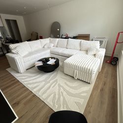 Brand new comfy Sectional 